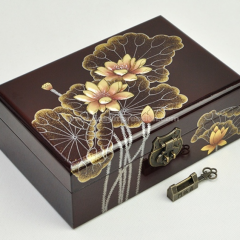 缠枝莲纹雅韵茶具